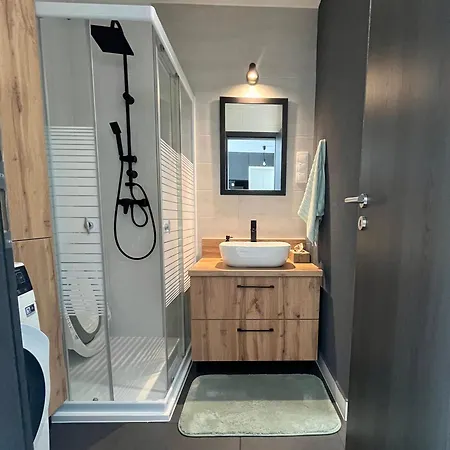 Silver Side Apartment *